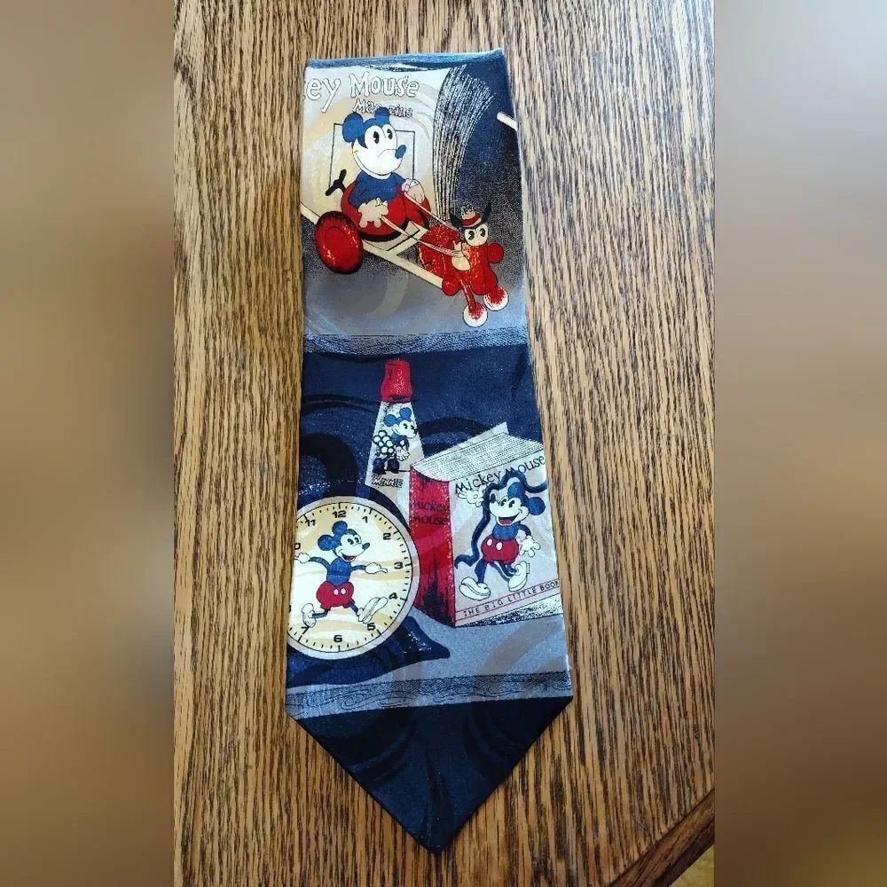 Mickey Mouse tie